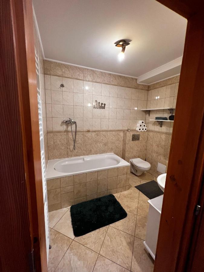 Apartman Mw Appartement Poprad Buitenkant foto